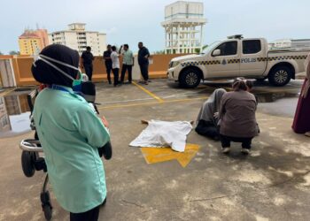 SEORANG kanak-kanak perempuan autisme maut selepas dipercayai terjatuh dari tingkat 13 sebuah pangsapuri di Ladang Tok Pelam, Kuala Terengganu, Terengganu.