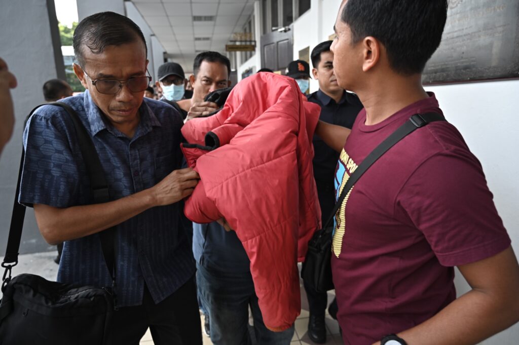 Five Prison Wardens Plead Not Guilty to Assaulting Inmates