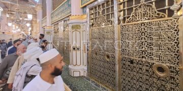 MAKAM Nabi Muhammad SAW di Masjid an-Nabawi di Madinah tidak pernah lekang dengan kunjungan umat Islam dari seluruh dunia.