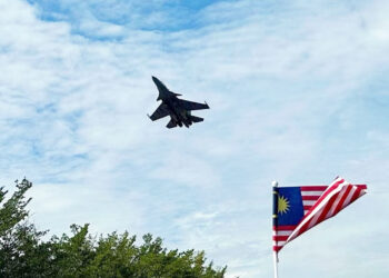 PESAWAT C130-H Hercules melakukan lintas hormat Sambutan Hari Kebangsaan 2026 Peringkat Negeri Melaka di Persiaran Jalan Pantai, Klebang hari ini.