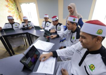 PENGHAYATAN terhadap sejarah, bahasa kebangsaan, Rukun Negara dan nilai perpaduan perlu terus diperkukuhkan dalam sistem pendidikan.