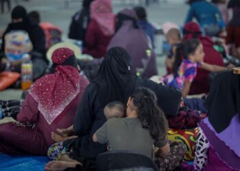 ISU Rohingya perlu ditangani dengan pendekatan yang tegas tetapi tetap berperikemanusiaan.