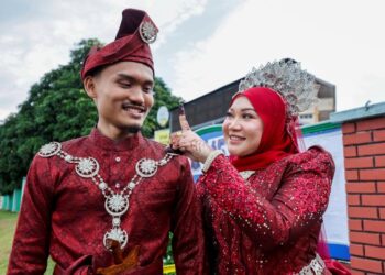 MAJLIS perkahwinan yang berjaya ialah majlis yang tidak meninggalkan beban kewangan kepada pengantin dan keluarga.. -GAMBAR HIASAN