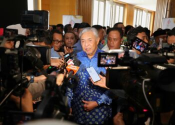 AHMAD Zahid Hamidi ditemui pemberita selepas Musyawarah Nasional Realiti dan Persepsi: Jangan Mempolitikkan Tabung Haji di sini hari ini. UTUSAN/ MOHD. FARIZWAN HASBULLAH