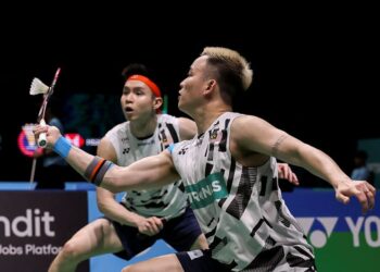 Prestasi pasangan beregu lelaki negara, Aaron Chia-Soh Wooi Yik akan terus dipantau sehingga penghujung tahun sebelum diputuskan sama ada kekal berganding atau sebaliknya. - UTUSAN/SHIDDIEQIIN ZON