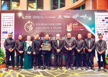 HOTEL  Paya Bunga di Kuala Terengganu mencipta satu lagi kejayaan apabila dinobatkan sebagai Hotel Bandar Mesra Muslim Terbaik pada Malam Gala Anugerah Industri Pelancongan 2026 (TIA2026).