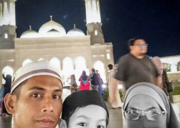 GAMBAR kenangan Saifulnizam Sulaiman (kiri) bersama Nur Fatima Syuhada Abdullah dan Muhamad Fattah Aisy Naufal.