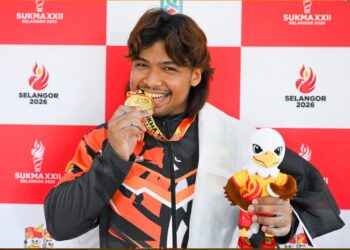 Atlet angkat berat Pahang, Muhammad Farris Haikal Kamarul, 20, membuktikan keunggulannya apabila berjaya mengulangi kejuaraan pada edisi lalu dengan memperoleh pingat emas kategori lebih 110 kilogram (kg) pada Sukan Malaysia (SUKMA) XXII Selangor 2026 kali ini. - MSN PAHANG