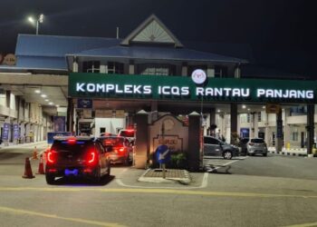RAKYAT Malaysia memilih menangguhkan seketika perjalanan ke Thailand susulan insiden bom.