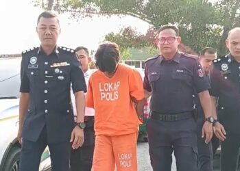 Siswa pemandu mabuk