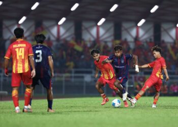kademi JDT turut mencatat kejayaan dalam pelbagai kejohanan kategori Bawah-12 hingga Bawah-18 tahun termasuk Majlis Sukan Sekolah-Sekolah Malaysia (MSSM), Piala Kementerian Pendidikan Malaysia (Piala KPM), Singapore Youth League, La Liga Youth Tournament, Supermokh Cup, Garuda International Cup dan JSSL Internationals.