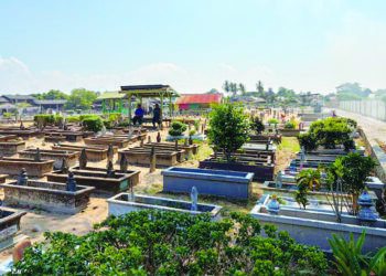 TANAH Perkuburan Islam Kampung Banggol di Kota Bharu, Kelantan. 
– UTUSAN/ROSLIZA MOHAMED