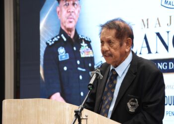 MEOR Chek Hussein Mahayuddin ketika berucap sempena Majlis Pelancaran Laman Sesawang RESPA di Hotel International Kuala Lumpur di sini, hari ini.