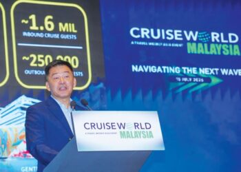 MICHAEL Goh pada persidangan CruiseWorld Malaysia 2026 di Park Royal Collection baru-baru ini. - UTUSAN/SADDAM YUSOFF