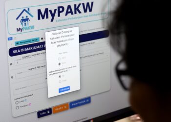 KALKULATOR MyPAKW boleh digunakan sebagai panduan oleh isi rumah/individu untuk mengetahui nilai perbelanjaan asas kehidupan wajar mereka.