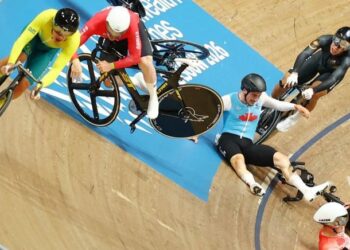Kemalangan melibatkan sembilan pelumba termasuk Lau New Joe semasa aksi final scratch Sukan Komanwel Glasgow 2026, baru-baru ini. - IHSAN MSN