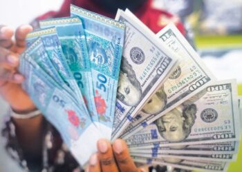 Mata wang tempatan berdepan risiko susut ke paras RM4.08 hingga RM4.12 berbanding dolar Amerika Syarikat (AS) sekiranya Rizab Persekutuan (Fed) meneruskan kenaikan kadar faedah ketika inflasi AS kekal tinggi. - GAMBAR HIASAN