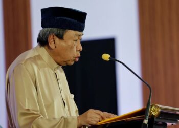 SULTAN SHARAFUDDIN IDRIS SHAH
