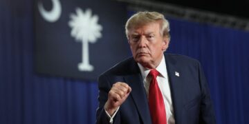 DONALD TRUMP