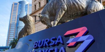 FBM KLCI dijangka paras 1,740 mata pada minggu ini, walaupun berdepan potensi aktiviti pengambilan untung.