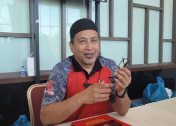ZAMAKHSHARI Muhamad ditemui pemberita selepas Majlis Solat Hajat dan Penyerahan Bendera Kepada Kontinjen Kelantan ke Sukma 22 Selangor dan Para Sukma Selangor 2026 di Kota Bharu, Kelantan hari ini.-UTUSAN/MUSTAQIM MOHAMED.
