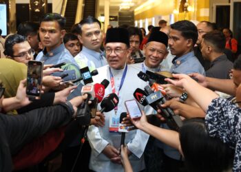 ANWAR Ibrahim ditemui pemberita selepas menyampaikan ucapan dasar Presiden dan merasmikan Kongres Nasional PKR 2026 di Pusat Dagangan Antarabangsa Melaka (MITC), Ayer Keroh, di sini hari ini.