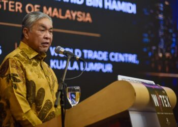 KUALA LUMPUR 23 OGOS 2026 - Timbalan Perdana Menteri, merangkap Menteri Kemajuan Desa dan Wilayah, Datuk Seri Dr. Ahmad Zahid Hamidi merasmikan WITEX 2026 di WTC Kuala Lumpur. / M. FIRDAUS M. JOHARI