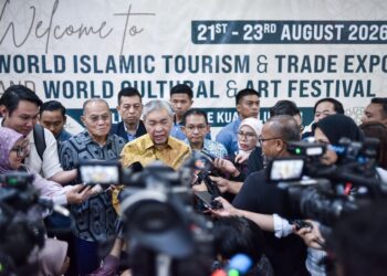 KUALA LUMPUR 23 OGOS 2026 - Timbalan Perdana Menteri, merangkap Menteri Kemajuan Desa dan Wilayah, Datuk Seri Dr. Ahmad Zahid Hamidi ditemui pemberita selepas merasmikan WITEX 2026 di WTC Kuala Lumpur. / M. FIRDAUS M. JOHARI