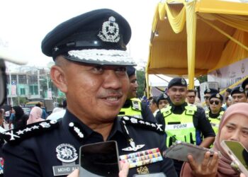 MOHD. Alwi Zainal Abidin bercakap kepada pemberita selepas sambutan Hari Kebangsaan 2026 peringkat negeri di hadapan Dewan Bandaran Ipoh, Ipoh, hari ini.