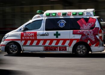 GAMBAR fail sebuah ambulans di Korea Selatan.