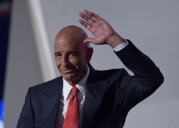 TOM BARRACK