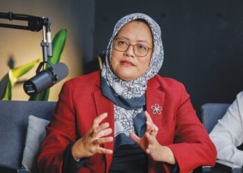 KETIKA sebahagian pemimpin memilih untuk berundur, sayap Bersatu, Srikandi masih menunjukkan kekuatan dengan majoriti kepimpinan negeri kekal bersama parti.