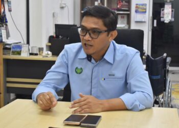 IZIZAM IBRAHIM