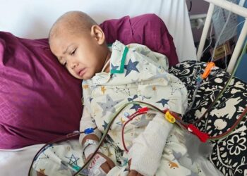 KEADAAN Muhammad Aryan Muhammad Adli ketika dirawat di sebuah hospital, baru-baru ini.