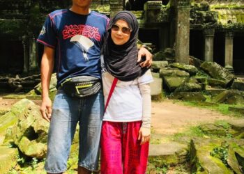 HANI bersama Loe sebelum hilang di Nepal. - GAMBAR FACEBOOK HANI