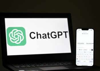 DALAM soal hukum, rujukan kepada ulama dan autoriti yang berkelayakan tetap menjadi keutamaan berbanding bertanya kepada kecerdasan buatan (AI).