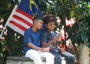 MENANGANI buli siber bukan hanya tanggungjawab ibu bapa, guru atau pihak pengendali platform. Setiap pengguna mempunyai peranan dalam membentuk budaya digital yang lebih selamat.