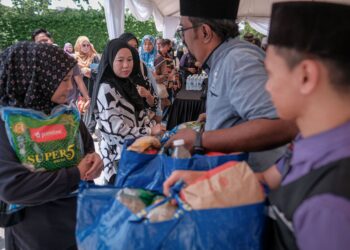 SETIAP wang ringgit yang disalurkan sebagai dana zakat memberi impak langsung kepada pemerkasaan sosioekonomi masyarakat setempat khususnya miskin bandar.