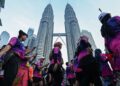 ISLAM mendidik umatnya supaya menjaga lisan serta tidak mencela tubuh badan, memperolok atau memanggil orang lain dengan gelaran yang tidak disenangi. -GAMBAR HIASAN