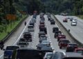 LORONG kanan bukan milik pemandu kereta berkuasa besar mereka yang memandu pada had laju maksimum.