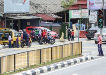 KESELAMATAN jalan raya bermula dengan sikap bertanggungjawab setiap pengguna.