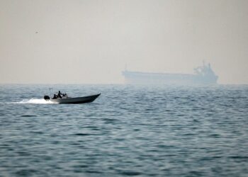 IRAN dan Oman merangka laluan baharu di Selat Hormuz selepas perang Asia Barat meletus pada 28 Februari. - AFP