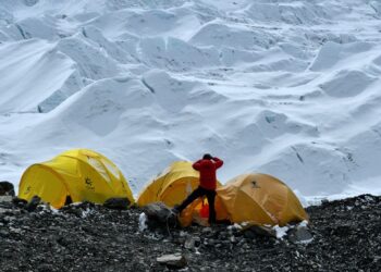 KEM Induk terletak di Glasier Khumbu, Everest. - AFP