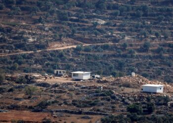 PENEMPATAN haram Yahudi yang baharu di seberang kampung Palestin Osrin, Tebing Barat. - AFP