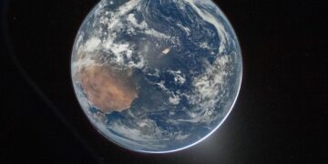 BERAT Bumi sentiasa berubah mengikut perubahan musim. - NASA