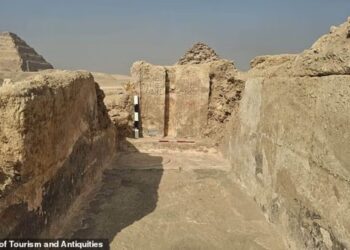 MAKAM berusia 4,000 tahun ditemukan di Saqqara. - Kementerian Pelancongan dan Antikuiti Mesir