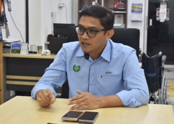 IZIZAM IBRAHIM