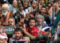 PENYOKONG Houthi berhimpun di Sanaa bagi membantah sekatan yang dikenakan pakatan diketuai Arab Saudi di kawasan dikuasai kumpulan itu di Yemen pada 17 Julai lalu.- AFP