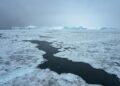 LIPUTAN ais yang terdapat di Teluk Disko, Greenland. - AFP