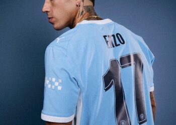 ENZO Fernandez menjadi pembelian terbaharu Manchester City bagi memperkuatkan pasukan dalam saingan Liga Perdana Inggeris-IHSAN FB MANCHESTER CITY